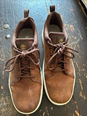 Timberland Men's Brown Leather Low-Top Sneakers with White Sole